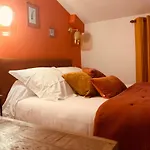 Hotel L'escoundillou 2*