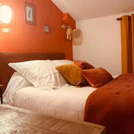 Hotell L'escoundillou 2*