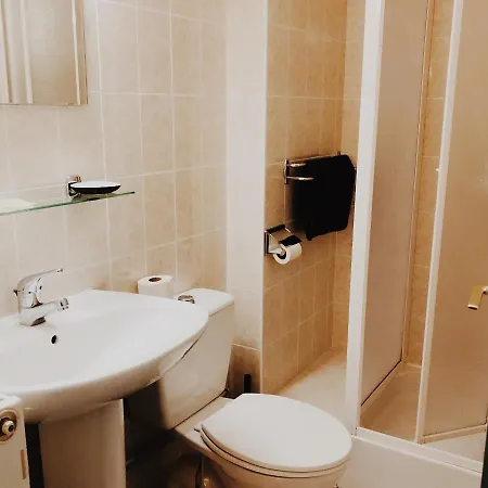 Hotel L'escoundillou 2*