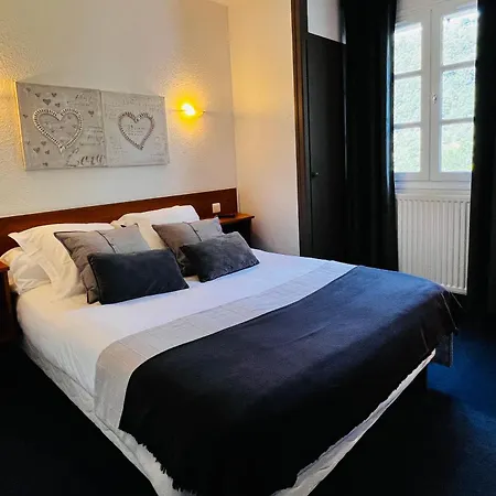 Hotel L'escoundillou 2*