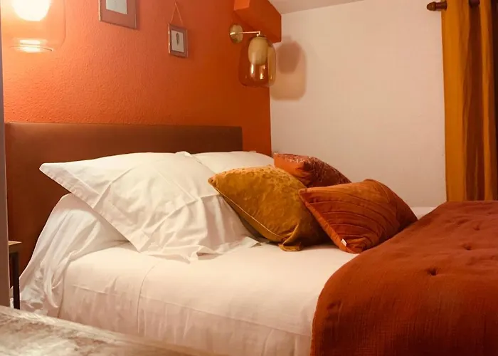 Отель L'escoundillou 2*