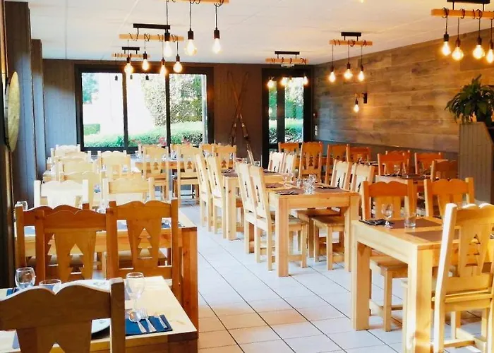 Отель L'escoundillou