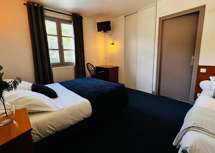 Hotel L'escoundillou 2*