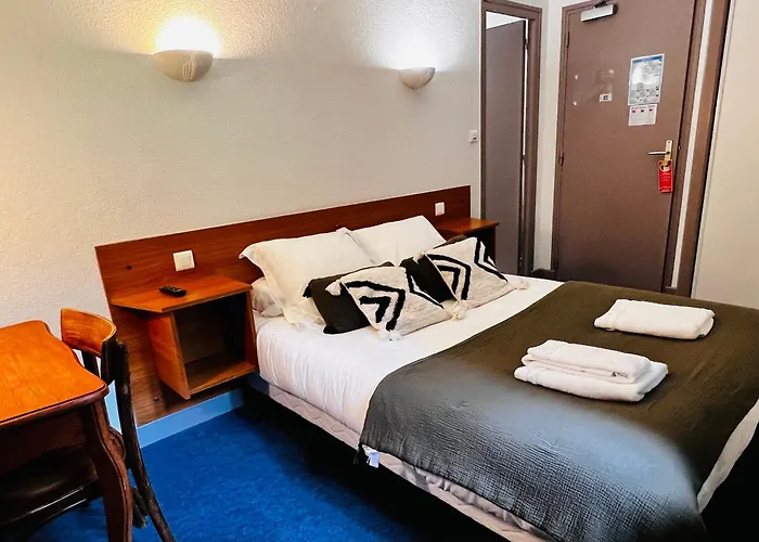 Hotel L'escoundillou 2*